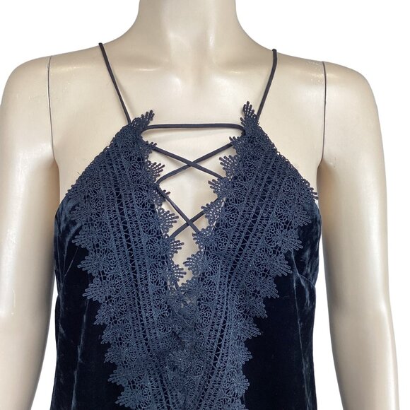 Wayf Top Size Medium Velvet Posie Lace-Up Deep V Cami Black Blouse - Picture 4 of 7